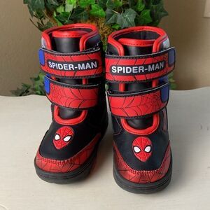 COPY - 🕷️-Man Marvel Spider-Man  Boy’s Light Up Snowboots Size 7